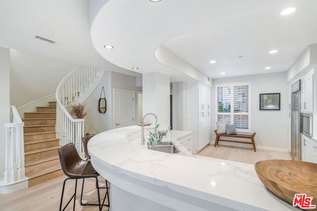 13031 Villosa Place 102, Playa Vista, CA 90094