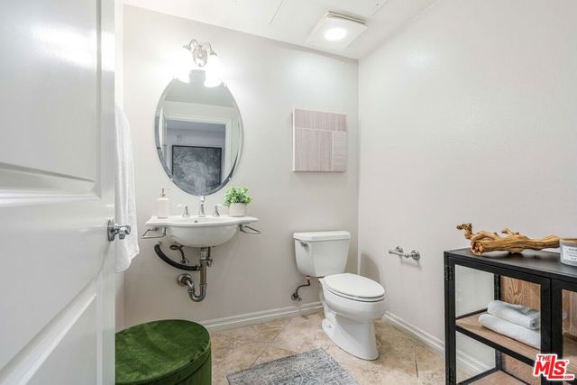 13031 Villosa Place 102, Playa Vista, CA 90094