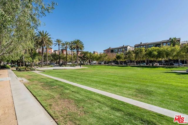 13031 Villosa Place 102, Playa Vista, CA 90094