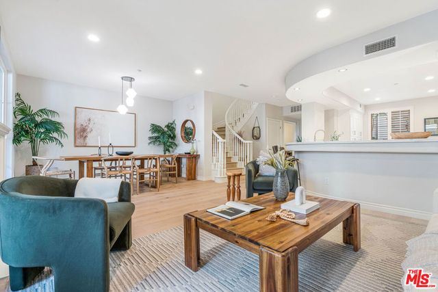 13031 Villosa Place 102, Playa Vista, CA 90094