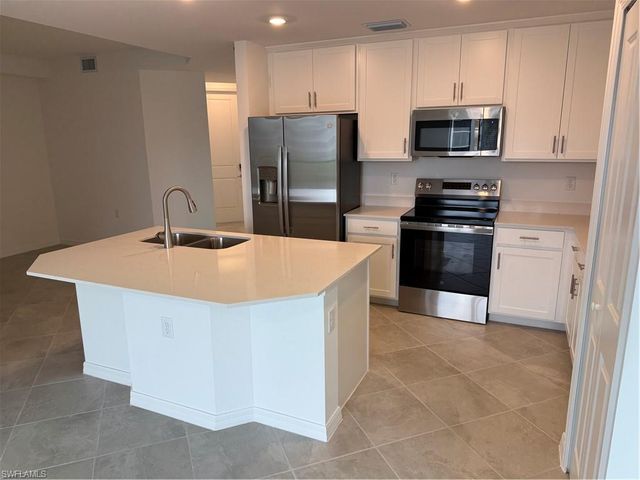18411 Copperhead CT N 321, Lehigh Acres, FL 33936
