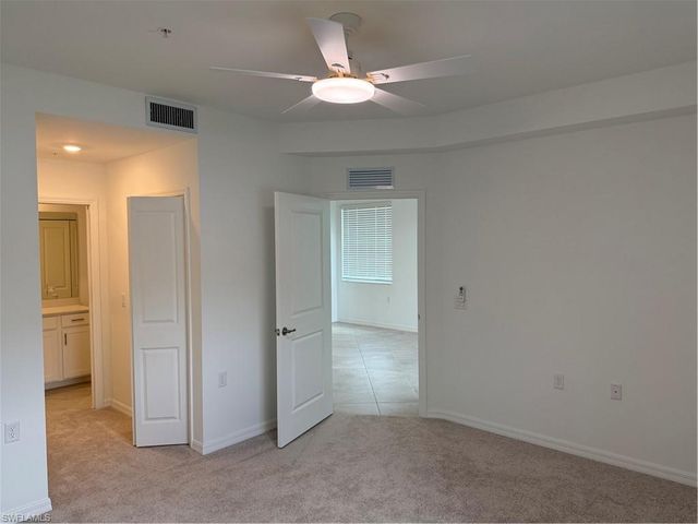 18411 Copperhead CT N 321, Lehigh Acres, FL 33936