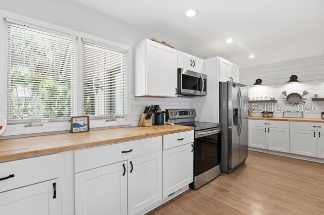 150 Otter Rd, Hilton Head Island, SC 29928