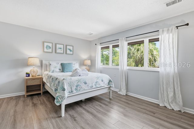 150 Otter Rd, Hilton Head Island, SC 29928
