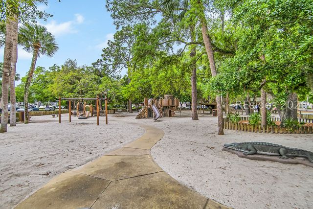 150 Otter Rd, Hilton Head Island, SC 29928
