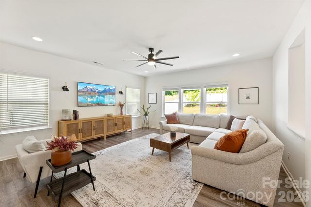 3152 Pinehills Way, Mount Holly, NC 28120