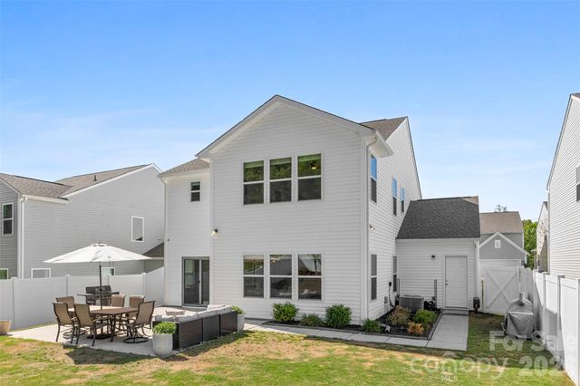 3152 Pinehills Way, Mount Holly, NC 28120