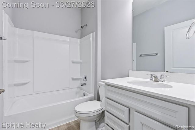 55638 Oak Pointe Drive, Shelby Twp, MI 48315