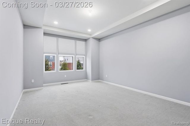 55638 Oak Pointe Drive, Shelby Twp, MI 48315