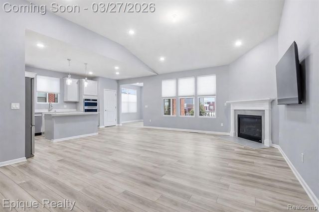 55638 Oak Pointe Drive, Shelby Twp, MI 48315