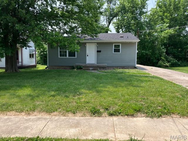 983 Riley Avenue, Alton, IL 62002