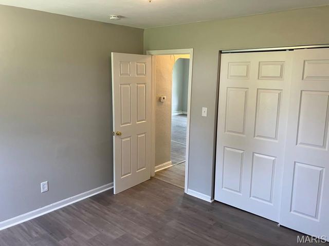 983 Riley Avenue, Alton, IL 62002