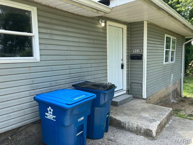 983 Riley Avenue, Alton, IL 62002