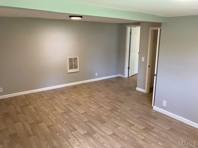 983 Riley Avenue, Alton, IL 62002