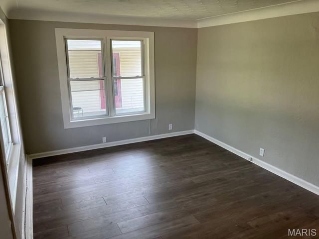 983 Riley Avenue, Alton, IL 62002