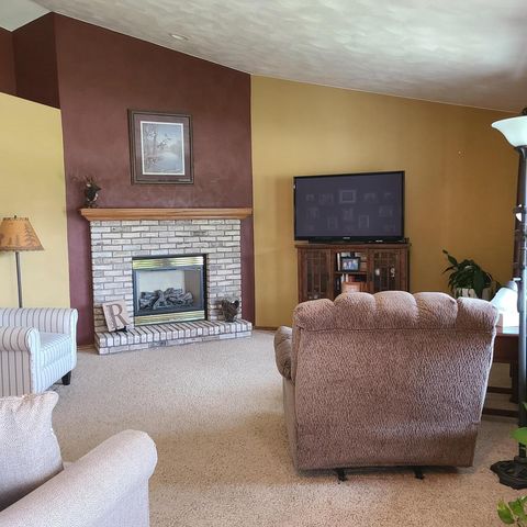 2165 DEER HAVEN DRIVE, Menasha, WI 54952