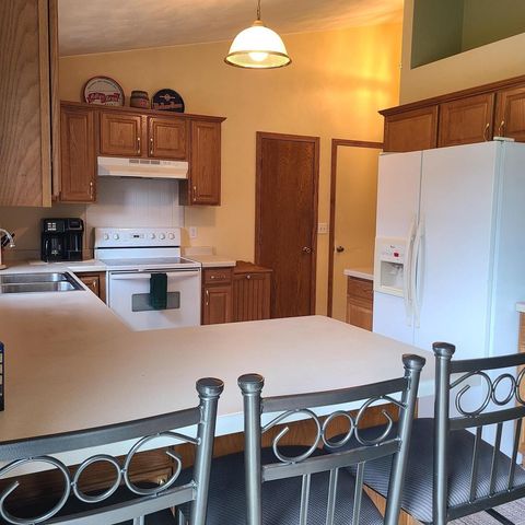2165 DEER HAVEN DRIVE, Menasha, WI 54952