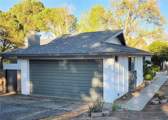 7167 Columbia Way, Lancaster, CA 93536