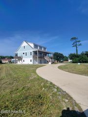 202 Topsail Watch Drive, Hampstead, NC 28443