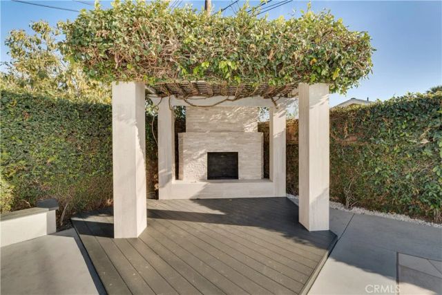 1920 E Barkley, Orange, CA 92867