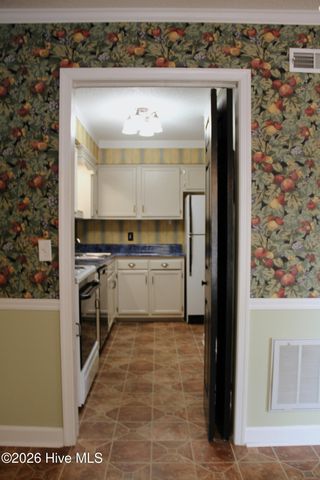1861 Quail Ridge Road D, Greenville, NC 27858