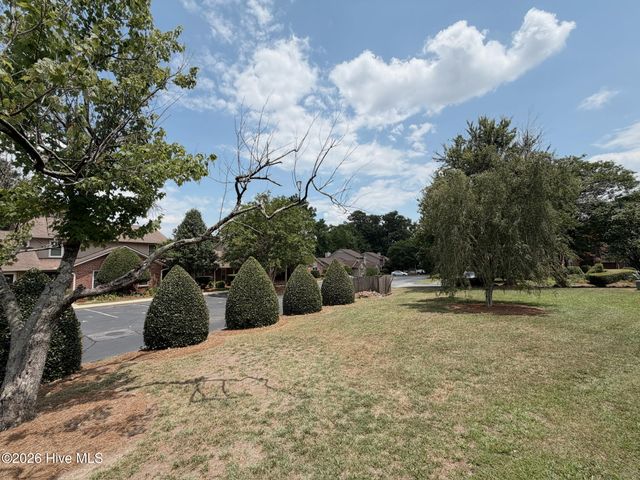 1861 Quail Ridge Road D, Greenville, NC 27858