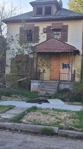 352 HIGHLAND Street, Highland Park, MI 48203