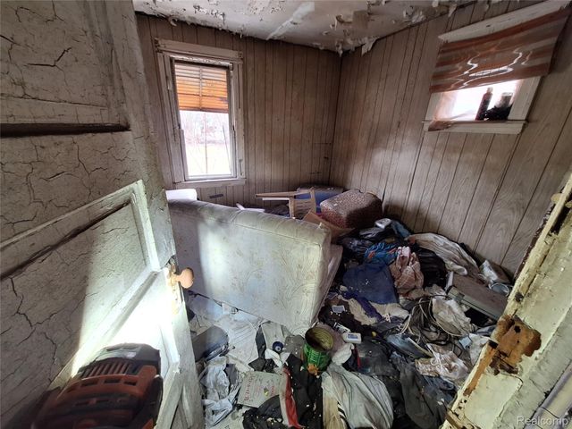 352 HIGHLAND Street, Highland Park, MI 48203