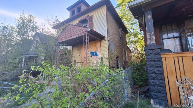 352 HIGHLAND Street, Highland Park, MI 48203