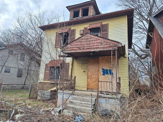 352 HIGHLAND Street, Highland Park, MI 48203