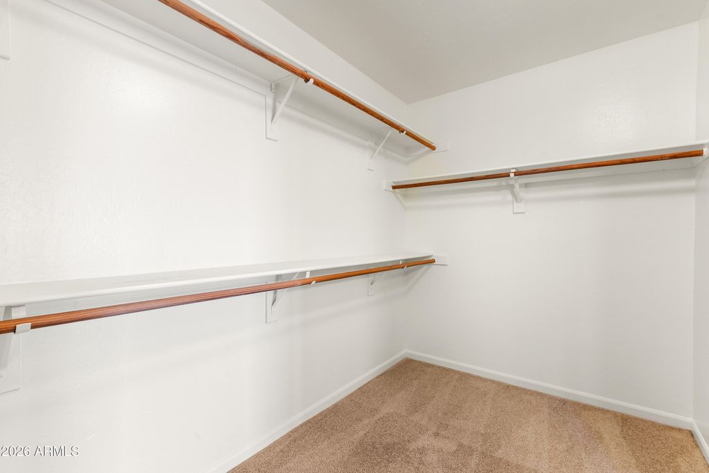 Image 18 of property listing at 10023 E JANICE Way, Scottsdale, AZ 85260