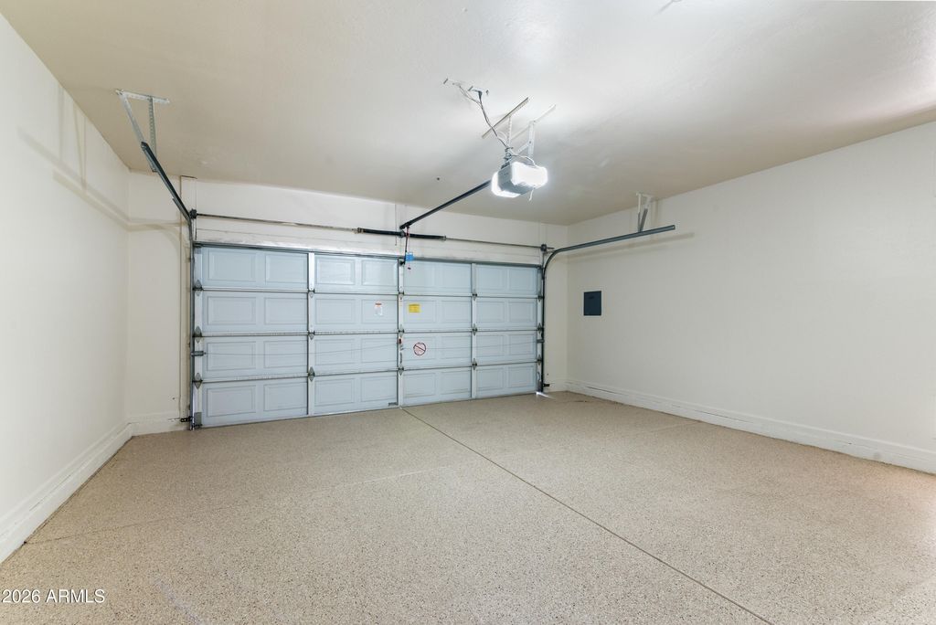 Image 23 of property listing at 10023 E JANICE Way, Scottsdale, AZ 85260