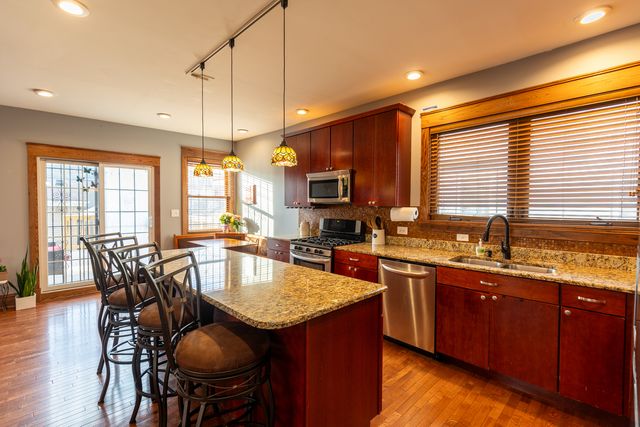 3416 Euclid Avenue, Berwyn, IL 60402