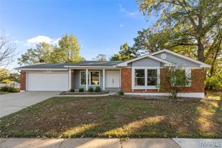 2708 Blackforest Drive, St Louis, MO 63129