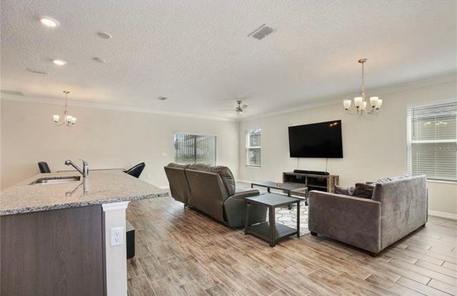 492 PINECREST LOOP, Davenport, FL 33837