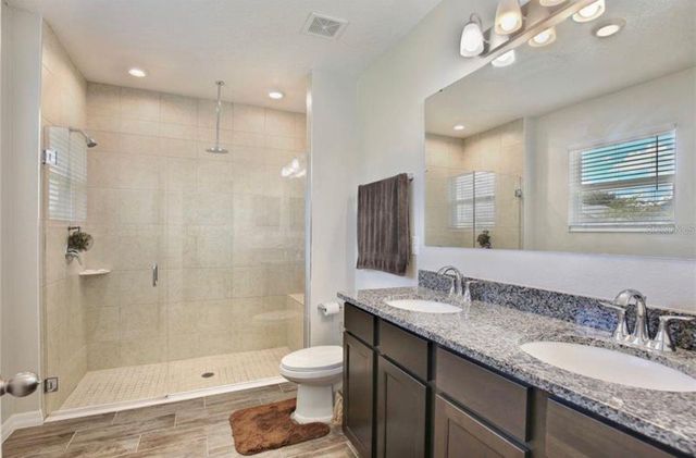 492 PINECREST LOOP, Davenport, FL 33837