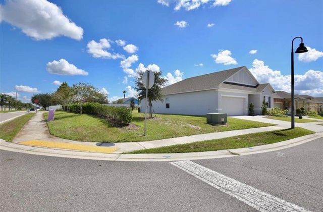 492 PINECREST LOOP, Davenport, FL 33837