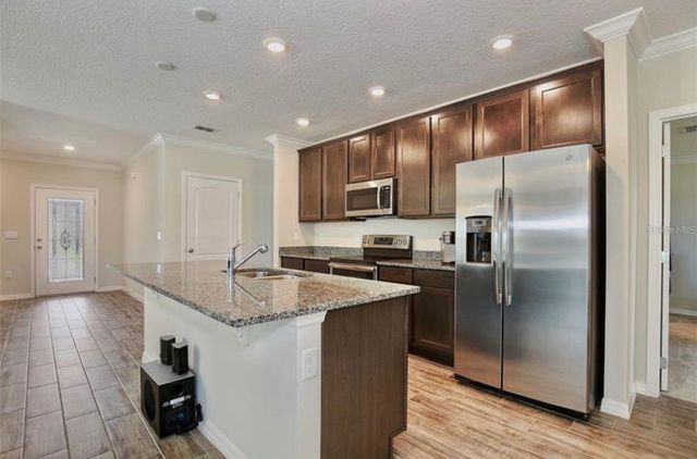 492 PINECREST LOOP, Davenport, FL 33837