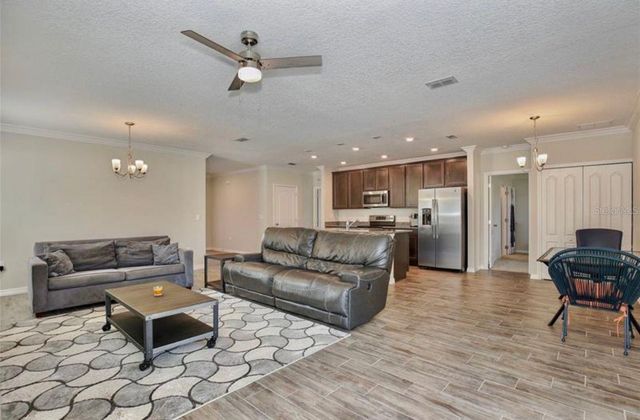 492 PINECREST LOOP, Davenport, FL 33837