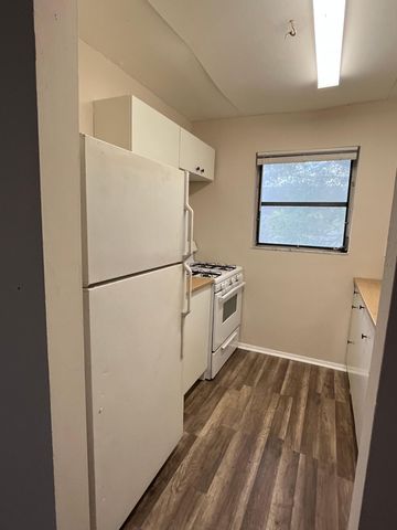 4800 NW 24th Court D214, Lauderdale Lakes, FL 33313