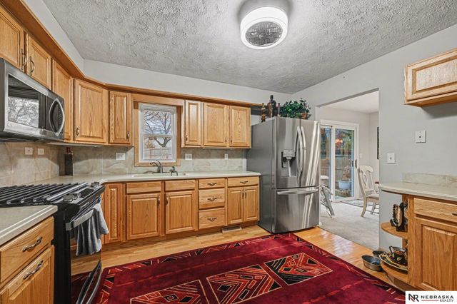 1118 Kingston Avenue, Bellevue, NE 68005