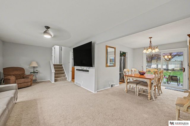 1118 Kingston Avenue, Bellevue, NE 68005