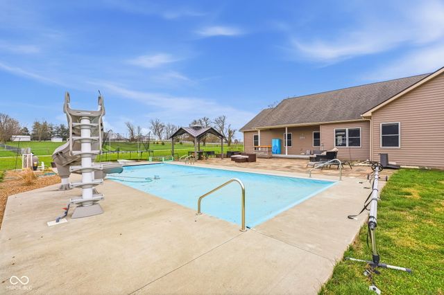 16310 E Main Street, Columbus, IN 47203