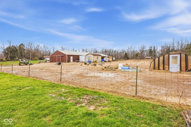 16310 E Main Street, Columbus, IN 47203