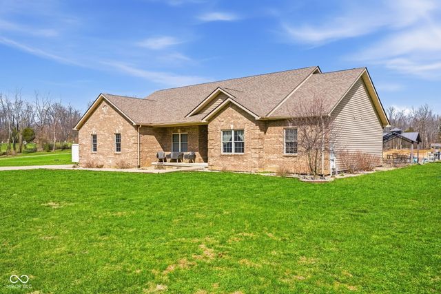 16310 E Main Street, Columbus, IN 47203