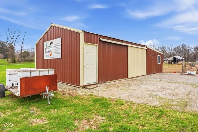 16310 E Main Street, Columbus, IN 47203