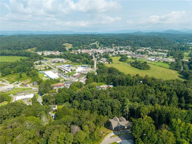 313 Jeff Drive, Ellijay, GA 30540