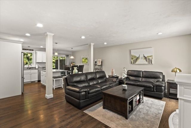 2 Milenas Path 2, Middleboro, MA 02346