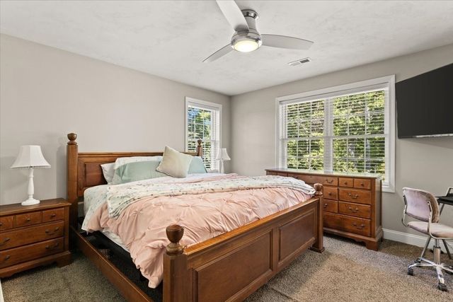 2 Milenas Path 2, Middleboro, MA 02346