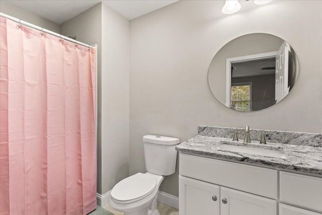 2 Milenas Path 2, Middleboro, MA 02346